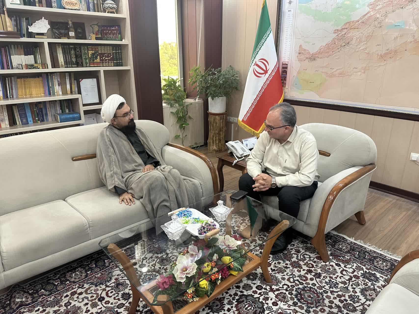 مدیر ستاد اقامه نماز استان با فرماندار سمنان دیدار و گفت و گو کرد