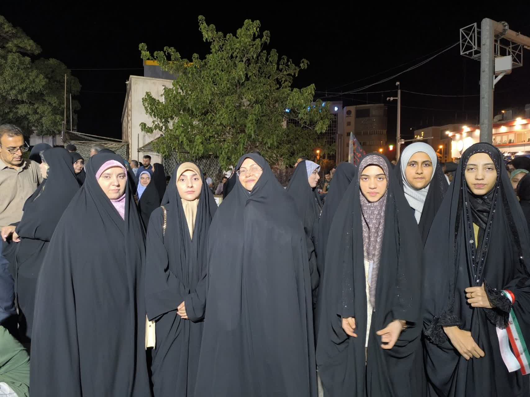 حضور میدانی مشاور امور بانوان ستاد اقامه نماز کردستان در تجمعات مردمی