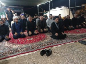 اقامه نماز و بازدید نماینده ولیفقیه از مواکب اربعین خرمآباد