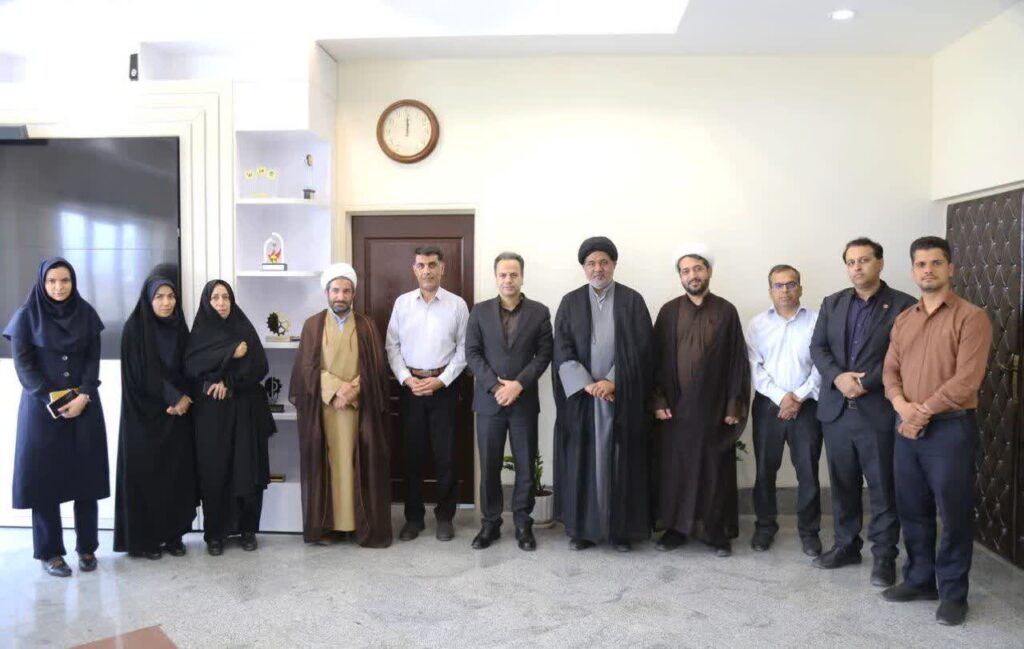 تفاهمنامه همکاری میان ستاد اقامه نماز استان و شرکت توزیع نیروی برق استان به امضا رسید