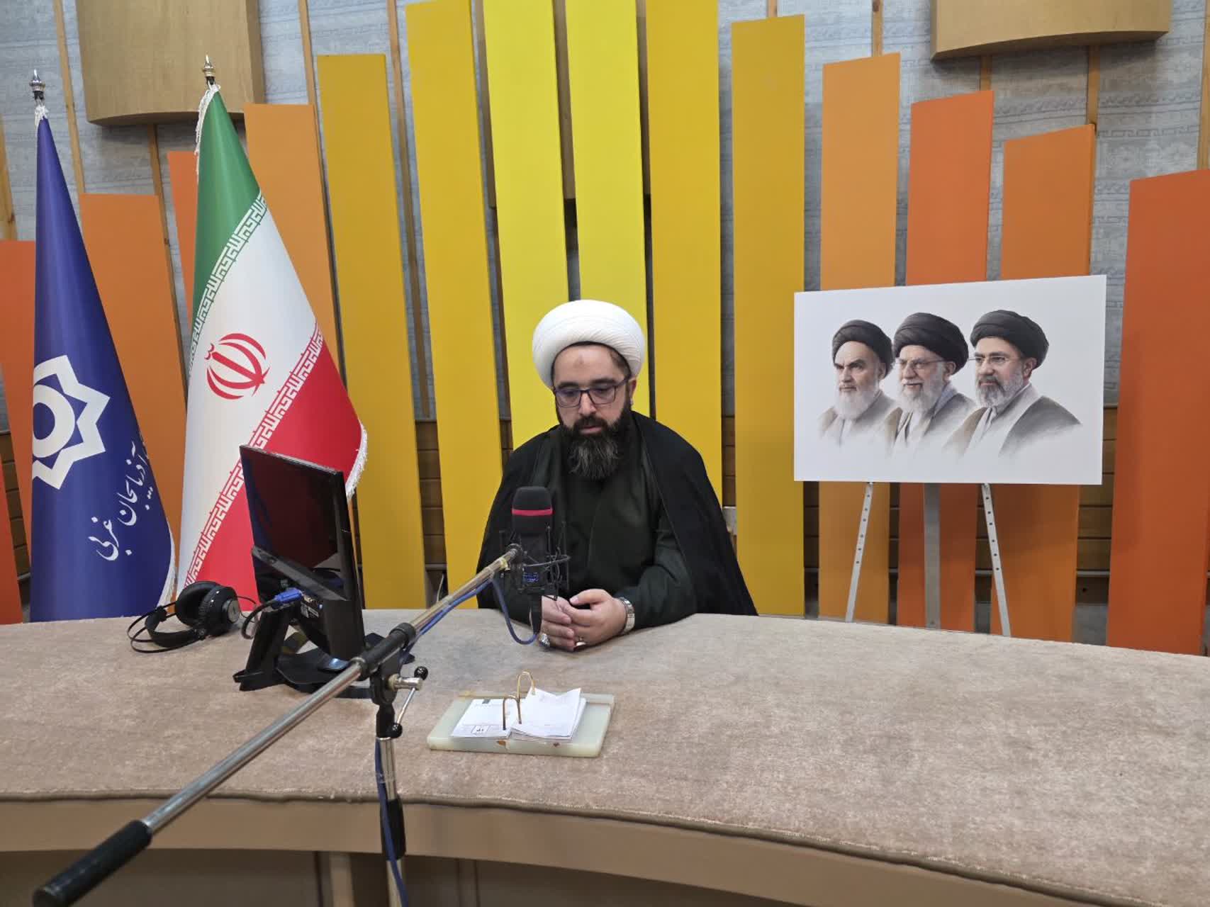 حضور مدیر ستاد اقامه نماز آذربایجان غربی در برنامه «گفت‌وگوی زنده»