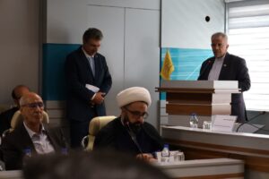 تأکید بر نقش نماز در تربیت متوازن دانش‌آموزان در آیین افتتاح دوره‌های توانمندسازی مدارس غیردولتی