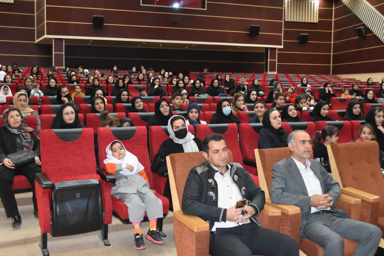 دبیرستاد اقامه نماز گیلانغرب طرح های ابتکاری در جهت ترویج و تعمیق فرهنگ نماز را تشریح کرد -5.