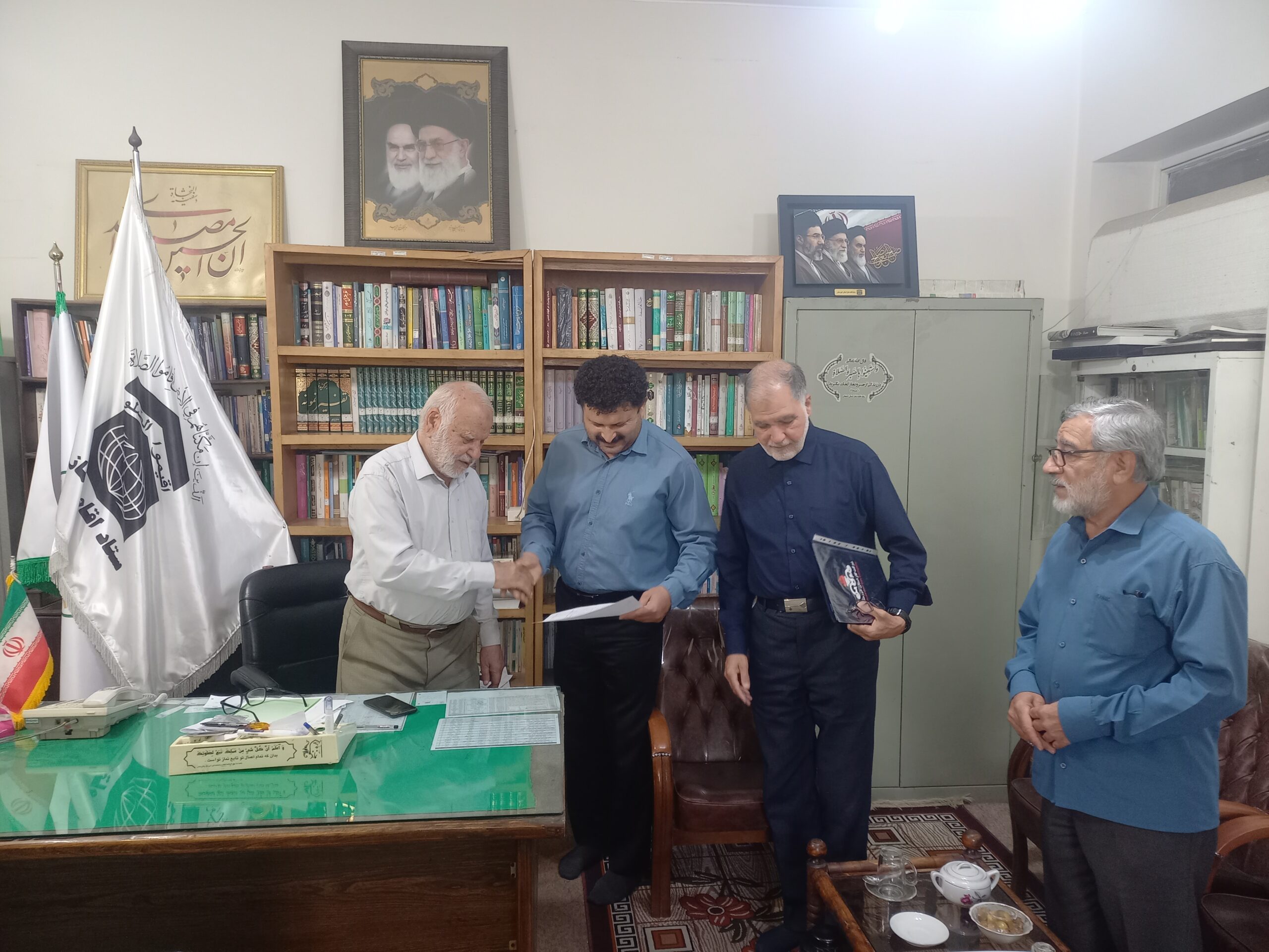 تفاهم نامه نماز میان ستاد اقامه نماز خوزستان و شرکت عمران شهر جدید شیرین شهر امضا شد
