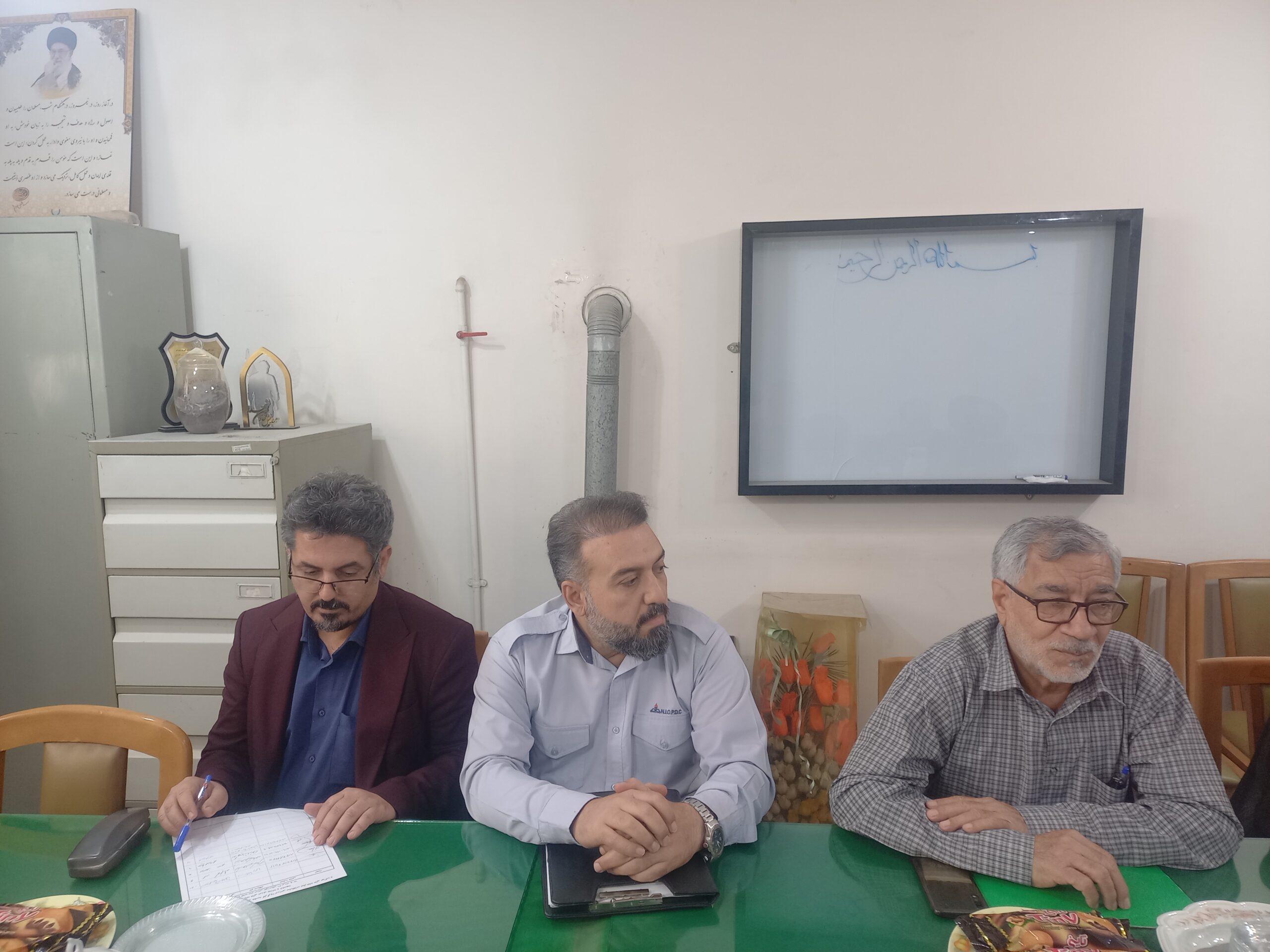 جلسه بررسی مشکلات مساجد و نمازخانه های پایانه های مرزی برگزار شد