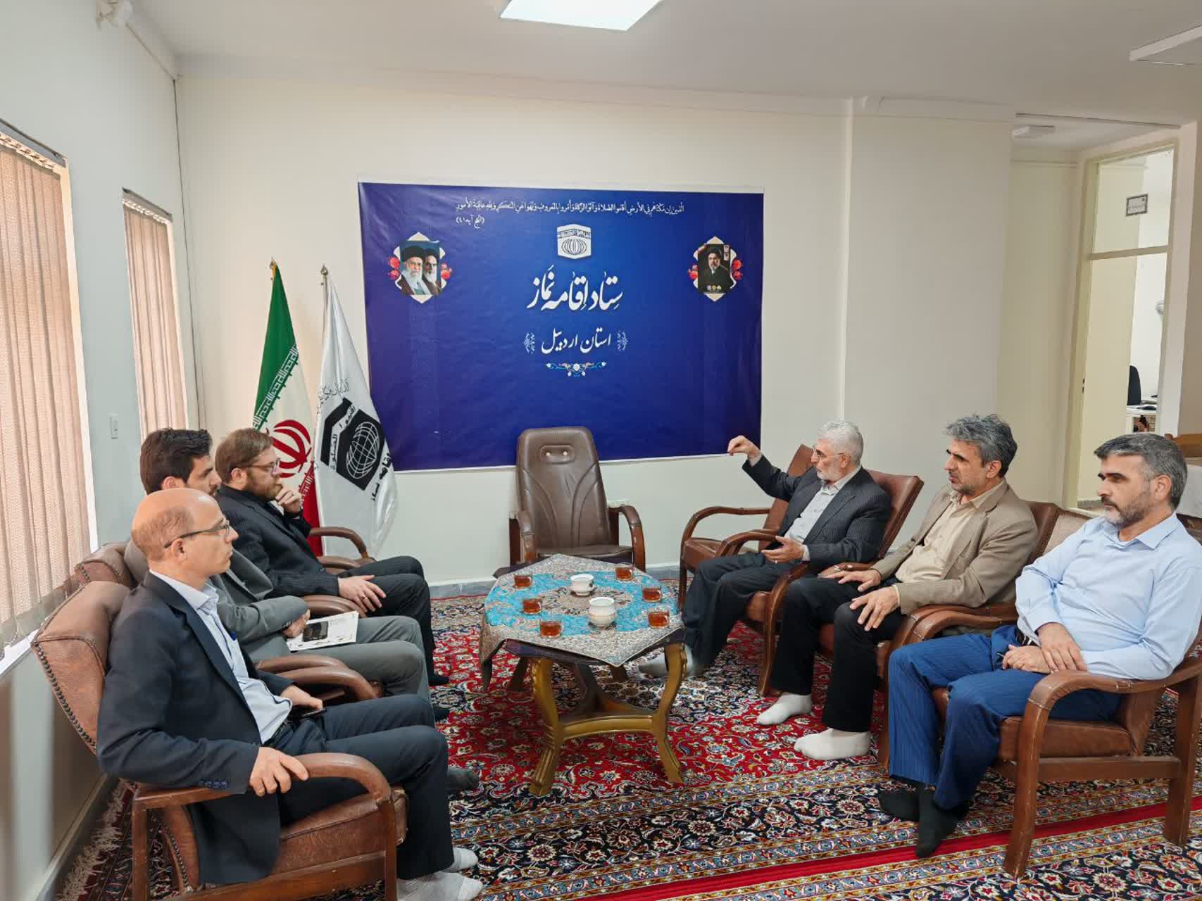 تفاهمنامه کتابخانه های عمومی و ستاد اقامه نماز