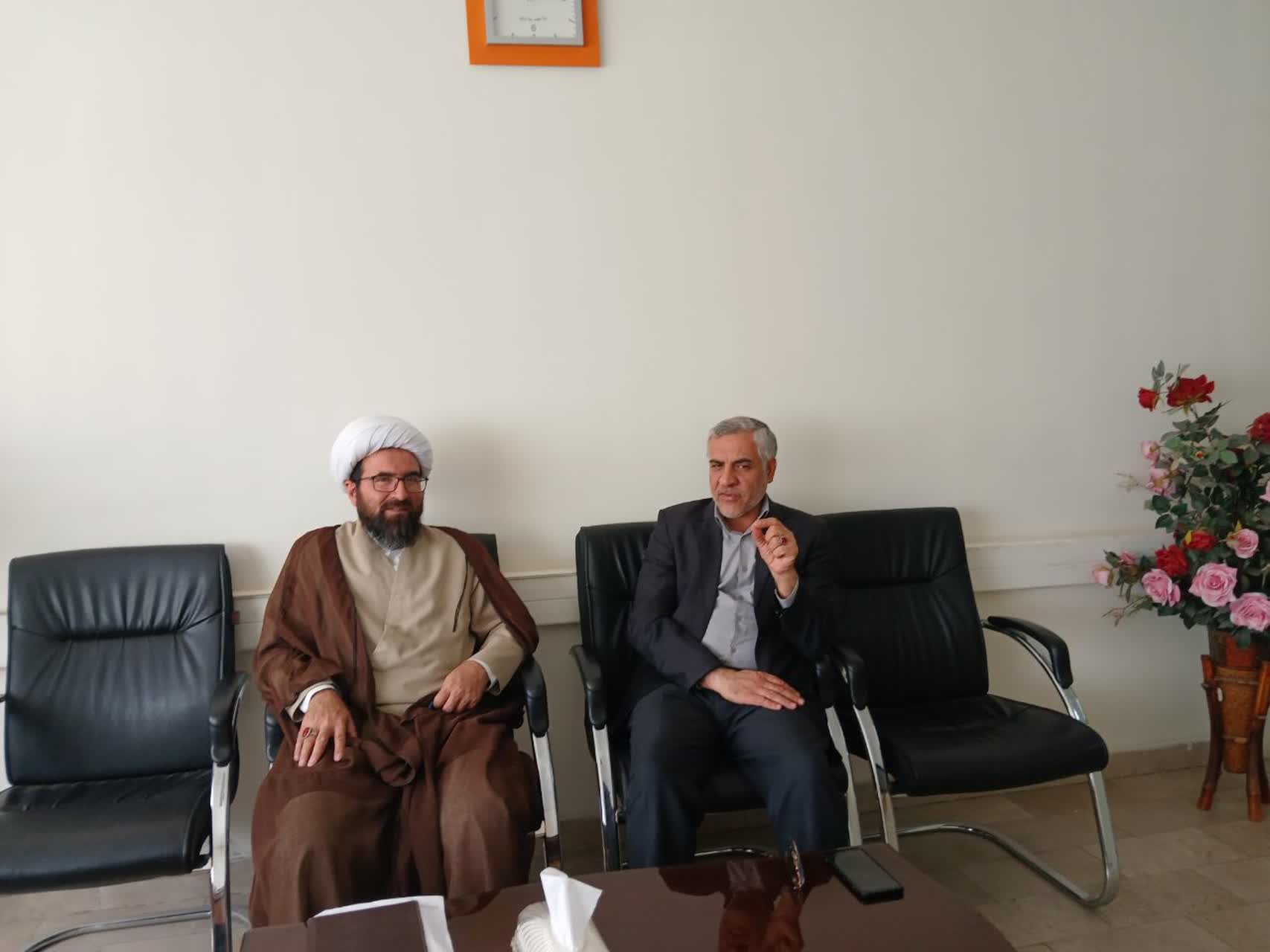 مدیر ستاد اقامه نماز با مدیر کل دفتر امور اجتماعی و فرهنگی استانداری مرکزی