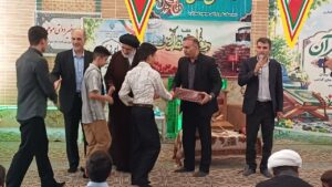 زنگ نماز در نخستین روز سال تحصیلی جدید در مدارس چهارمحال و بختیاری نواخته شد