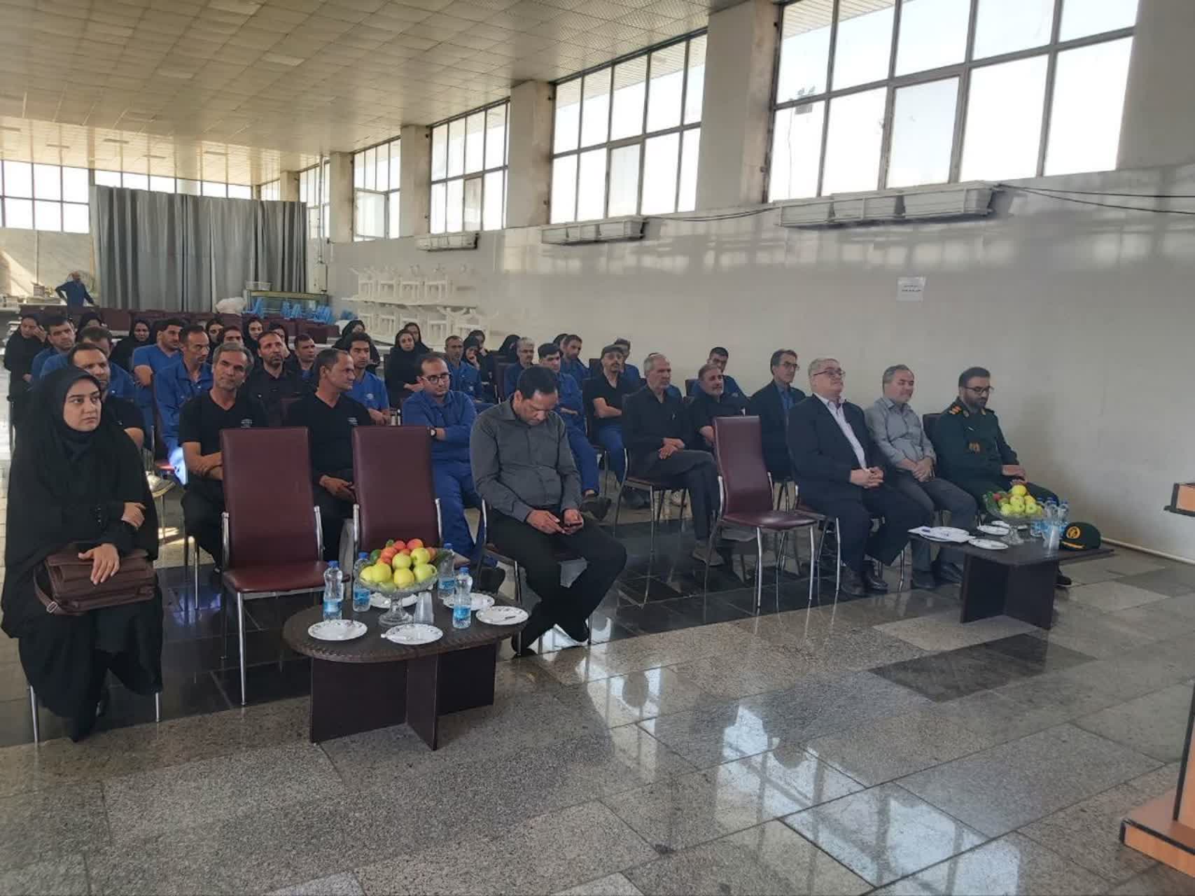 نشست معارف نماز در شهرستان آشتیان