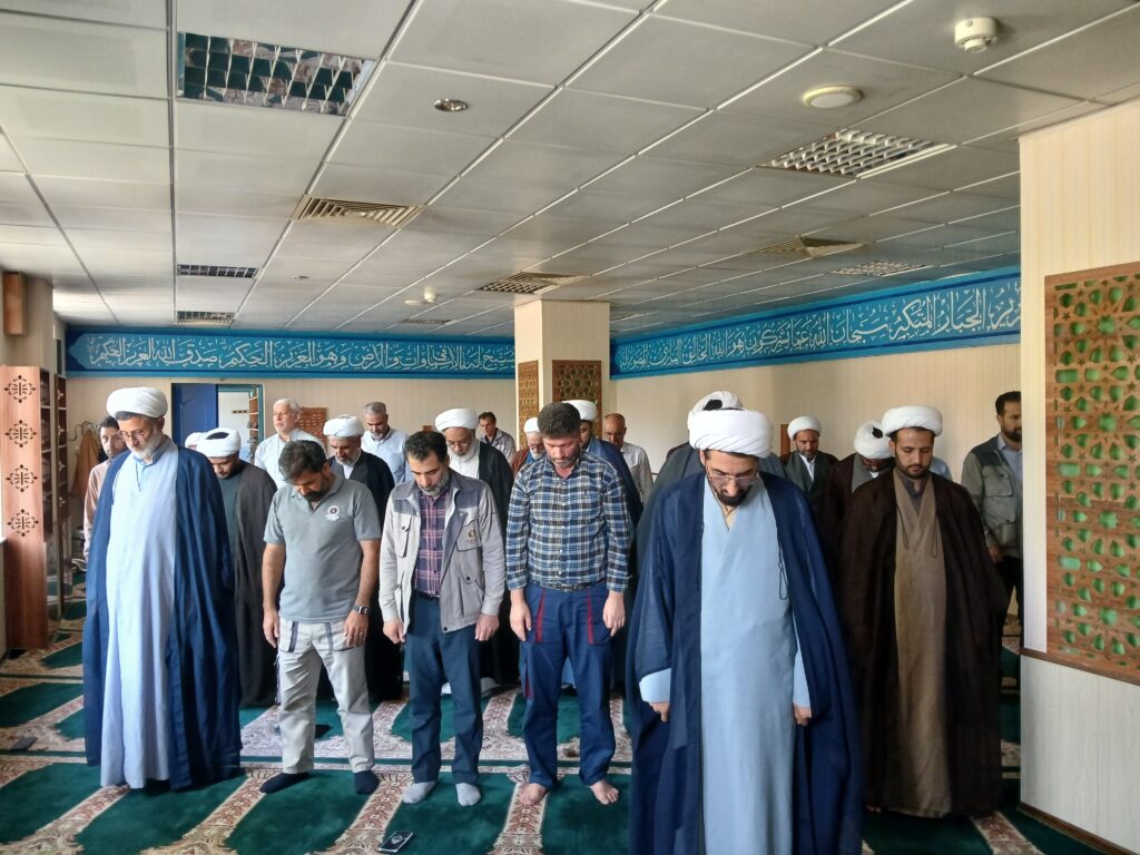 تجلیل از ائمه جماعات شرکت آب منطقهای و برق خراسان شمالی