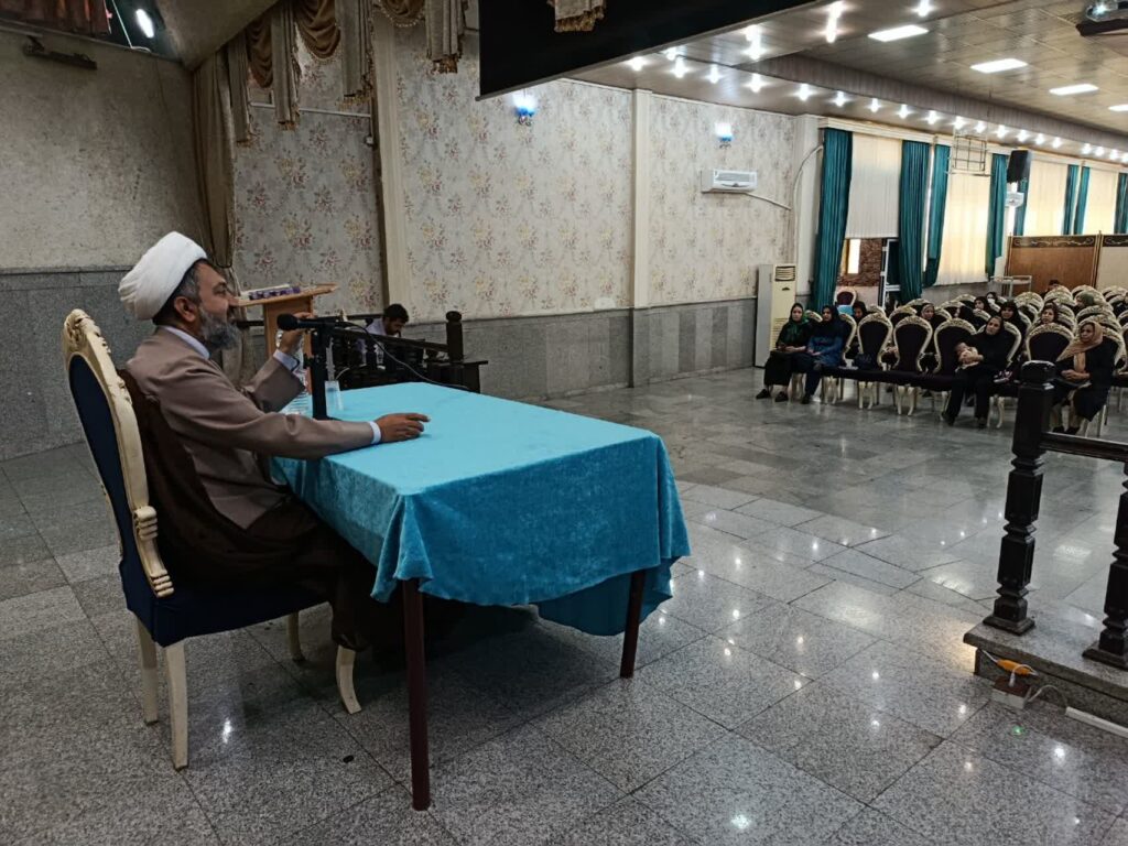 دوره بصیرتی «شیوه‌های جذب فرزندان به نماز» ویژه خانواده‌های کارکنان ارتش در زنجان برگزار شد