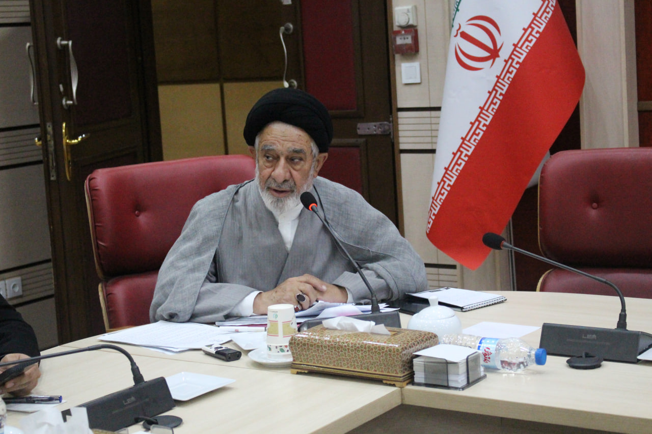 شورای اقامه نماز استان قزوین با تأکید بر تقویت نماز در مدارس، ادارات و مساجد برگزار شد