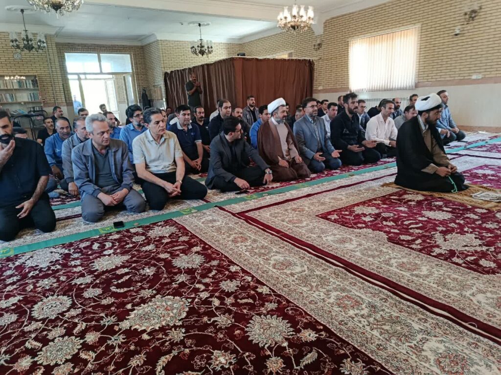 دیدار مدیر ستاد اقامه نماز استان زنجان با مدیرعامل شرکت نخ تایر صبا