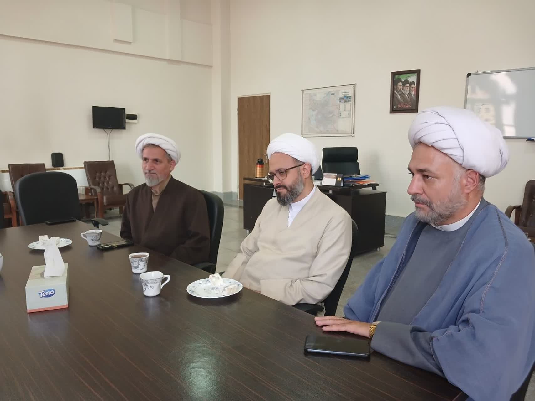 بهره مندی از ظرفیت نخبگان فرهنگی استان در پیشبرد اهداف سازمانی