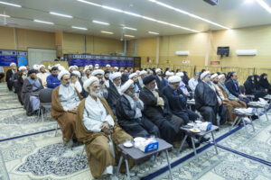 رسالت روحانیت، هدایت جامعه و تقویت ارتباط نسل جوان با خداوند است