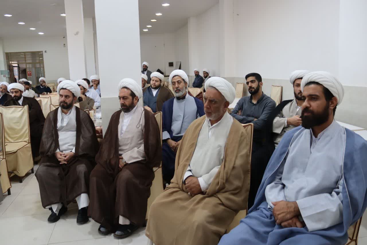 فرهنگ دینی در گردهمایی روحانیون فلاورجان اصفهان