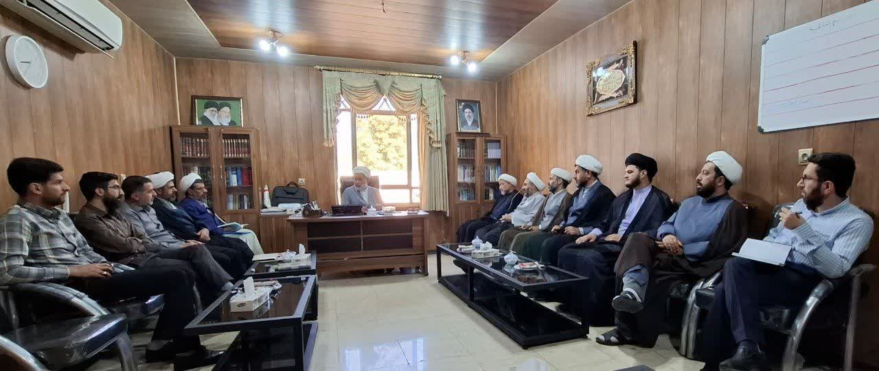 نشستهای نماز ویژه گروههای موثر در دانشگاههای چهارمحال و بختیاری برگزار شد
