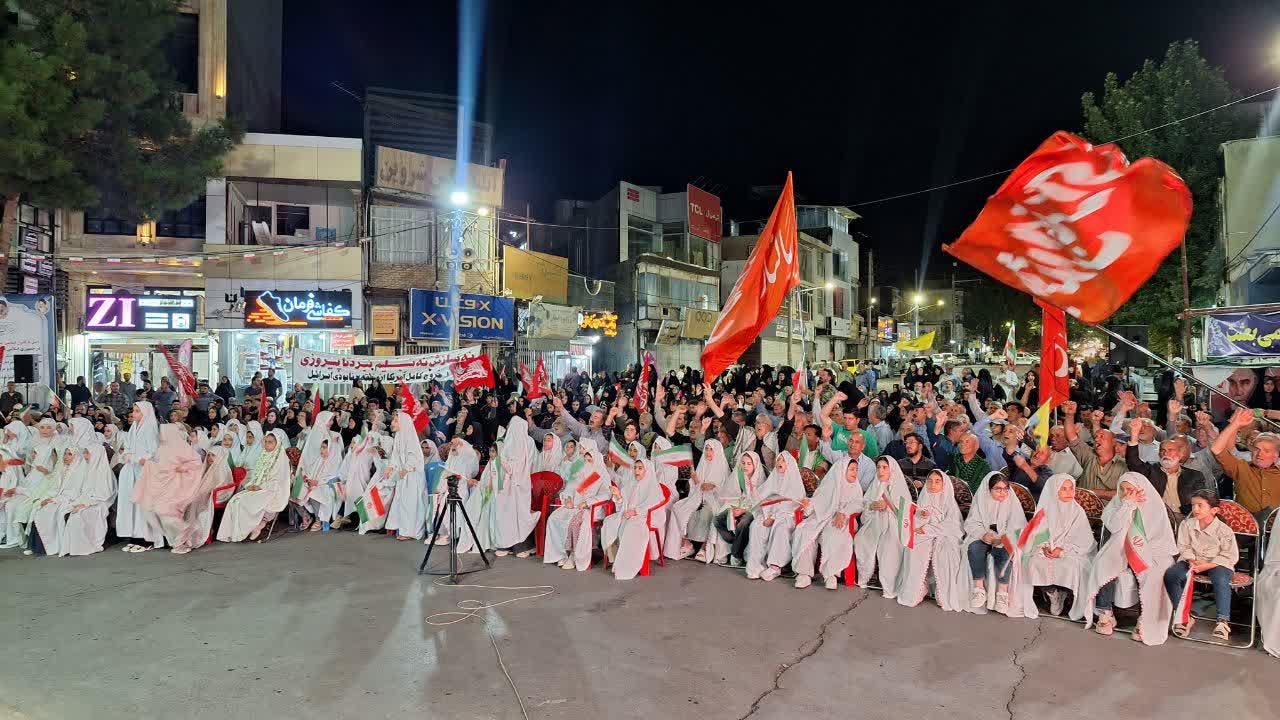 جشن تکلیف دختران پایه سوم ابتدایی در ایلام برگزار شد