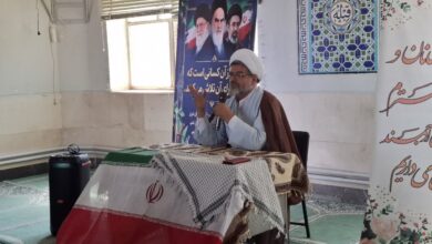 حضور مدیر ستاد اقامه نماز استان در جمع دانش آموزان خوروبیابانک اصفهان
