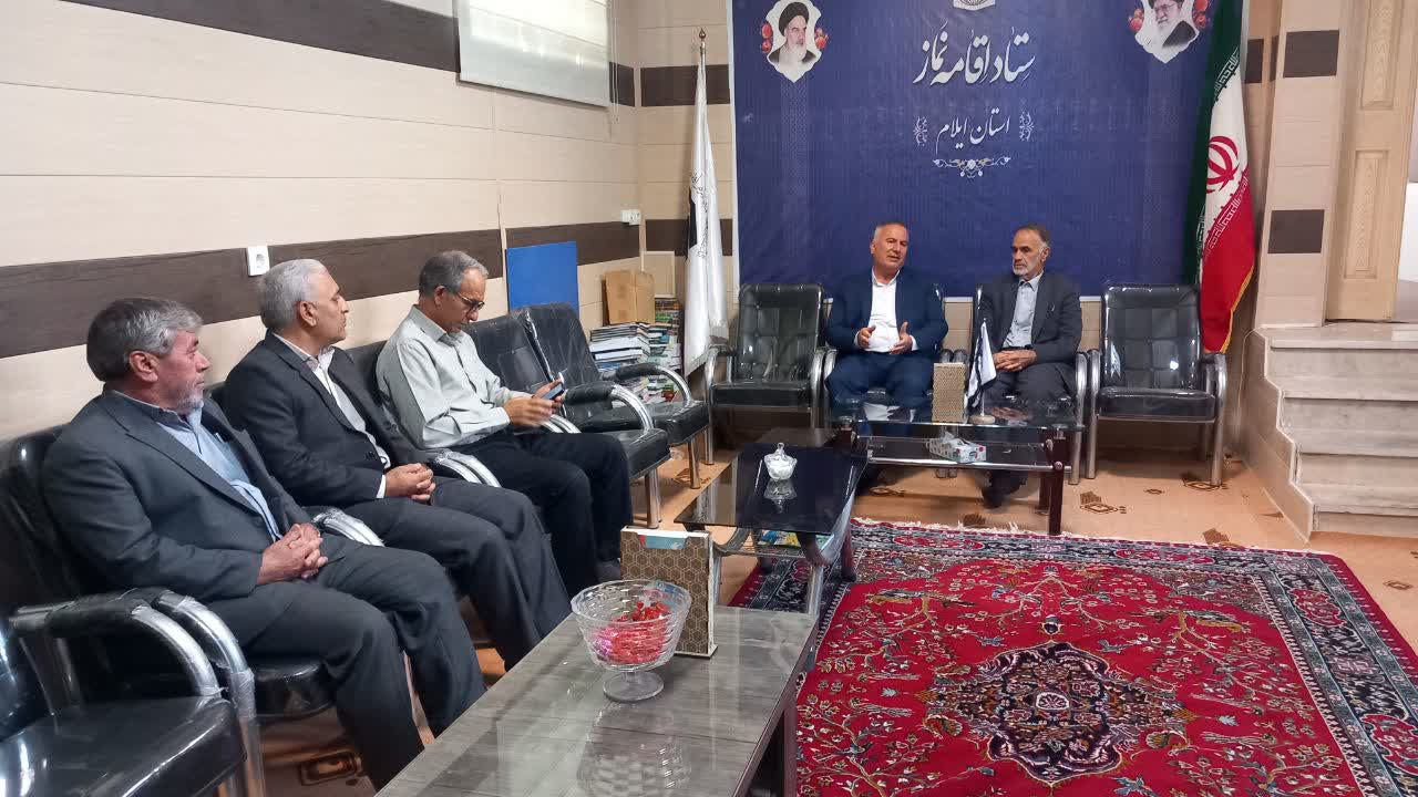 مدیرکل هواشناسی استان ایلام با مدیر ستاد اقامه نماز استان دیدار کرد/ تأکید بر نقش نماز در افزایش بهرهوری و روحیه سازمانی کارکنان