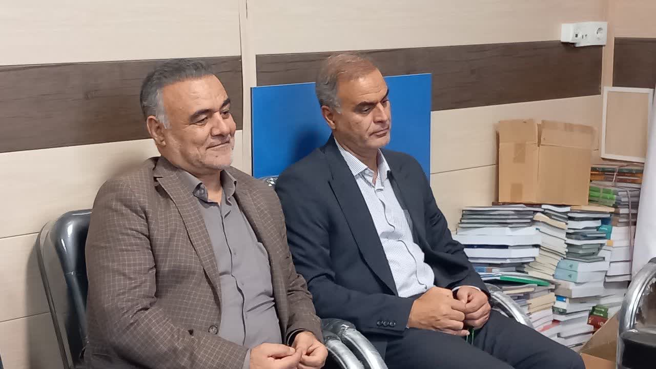 مدیرکل تعزیرات حکومتی استان ایلام با مدیر ستاد اقامه نماز استان دیدار کرد/ تأکید بر نقش نماز در کاهش تخلفات اجتماعی