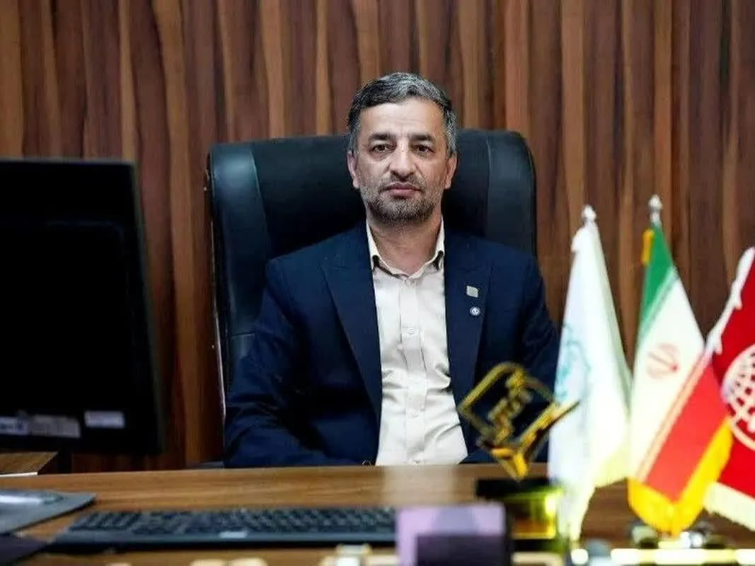 حضور مدیران در صفوف نماز، فرهنگ سازمانی را ارتقا می‌دهد