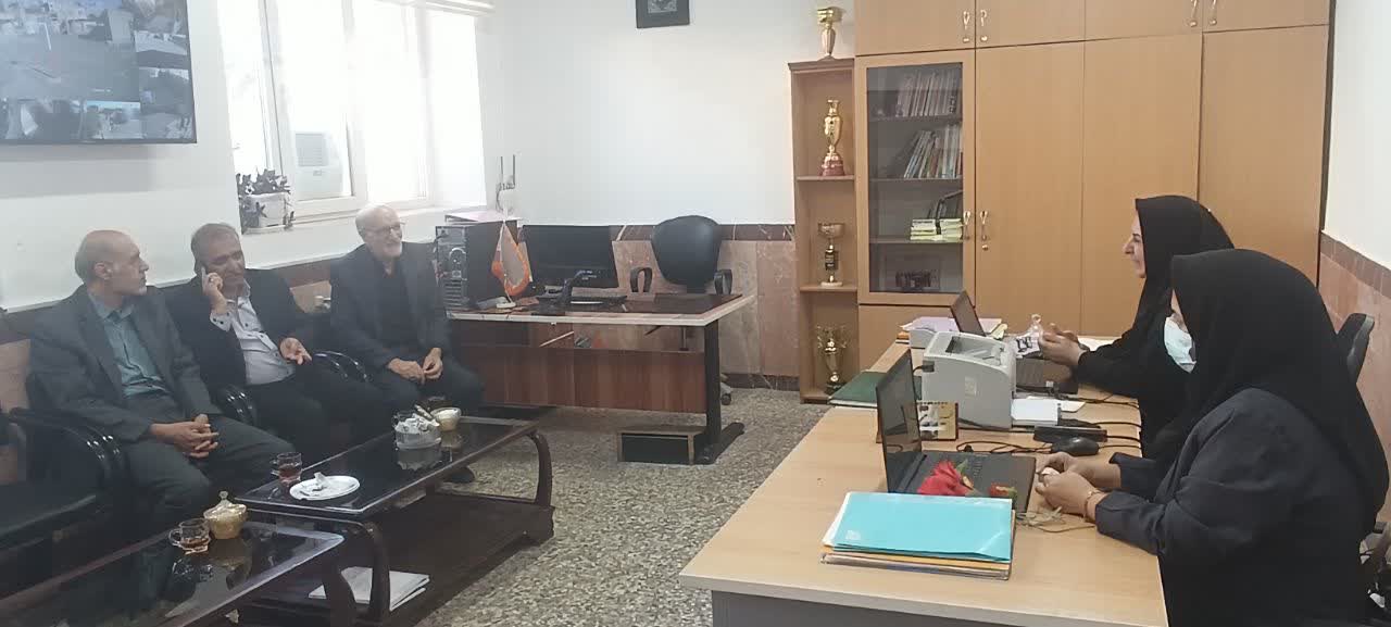 بازدید مدیر ستاد اقامه نماز استان کردستان از نمازخانه مدارس ناحیه ۲ سنندج