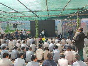 آیین نواخته شدن زنگ نماز اول مهر و اقامه نماز جماعت ظهر و عصر برگزار شد