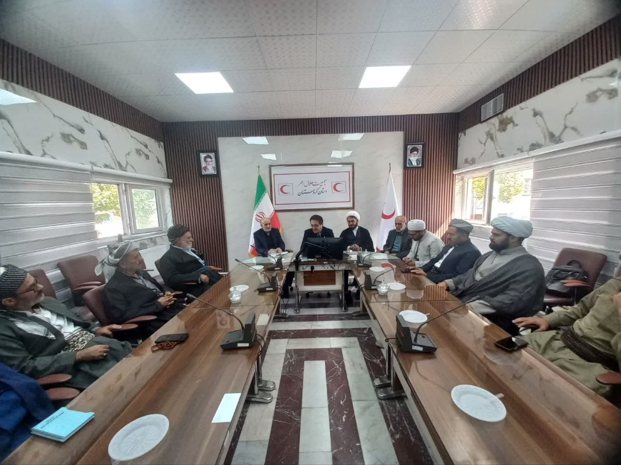 نشست رابطین فرهنگی با مدیر عامل جمعیت هلال احمر استان کردستان