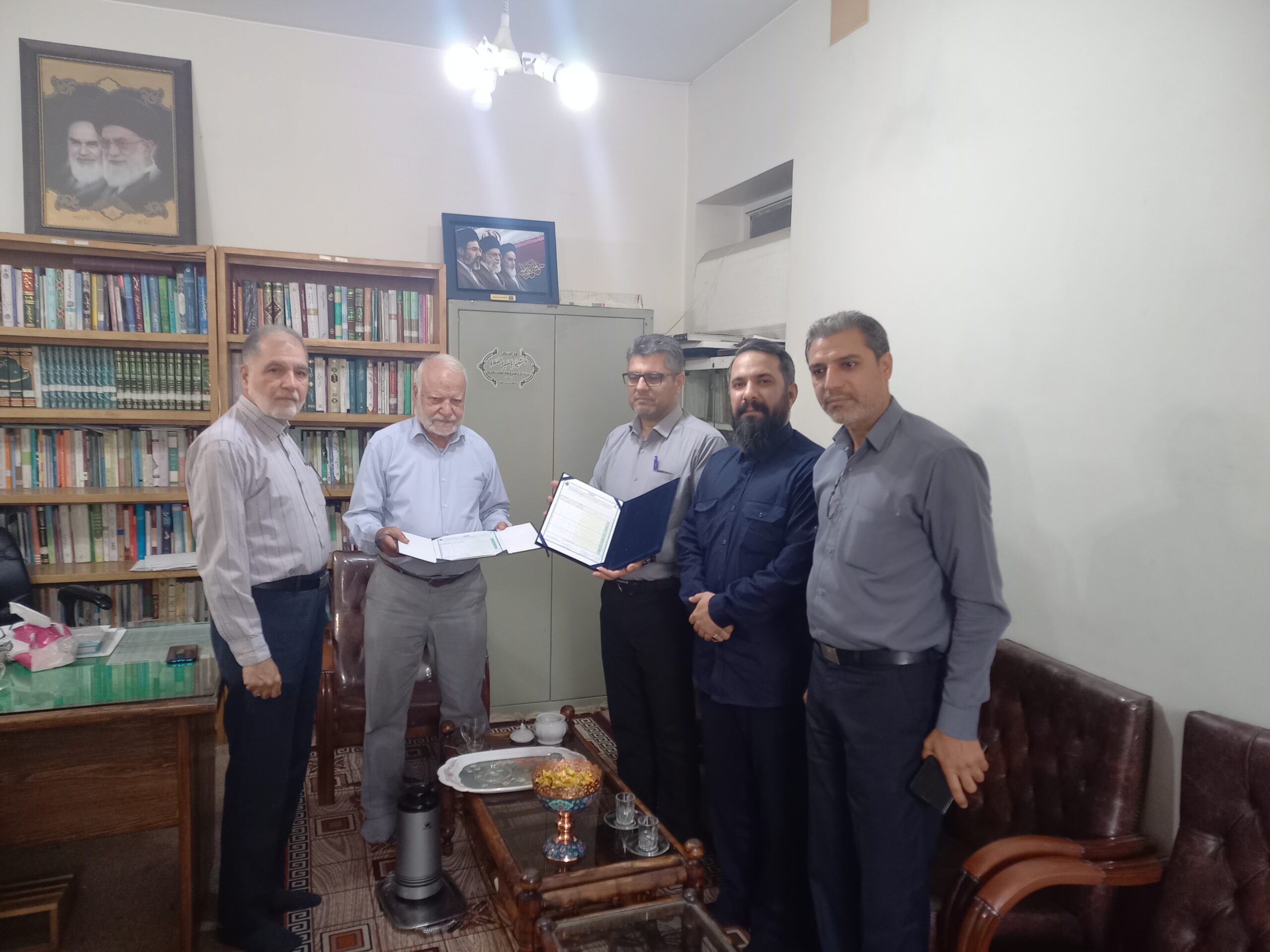 توافقنامه همکاری میان ستاد اقامه نماز و شرکت گاز خوزستان امضا شد