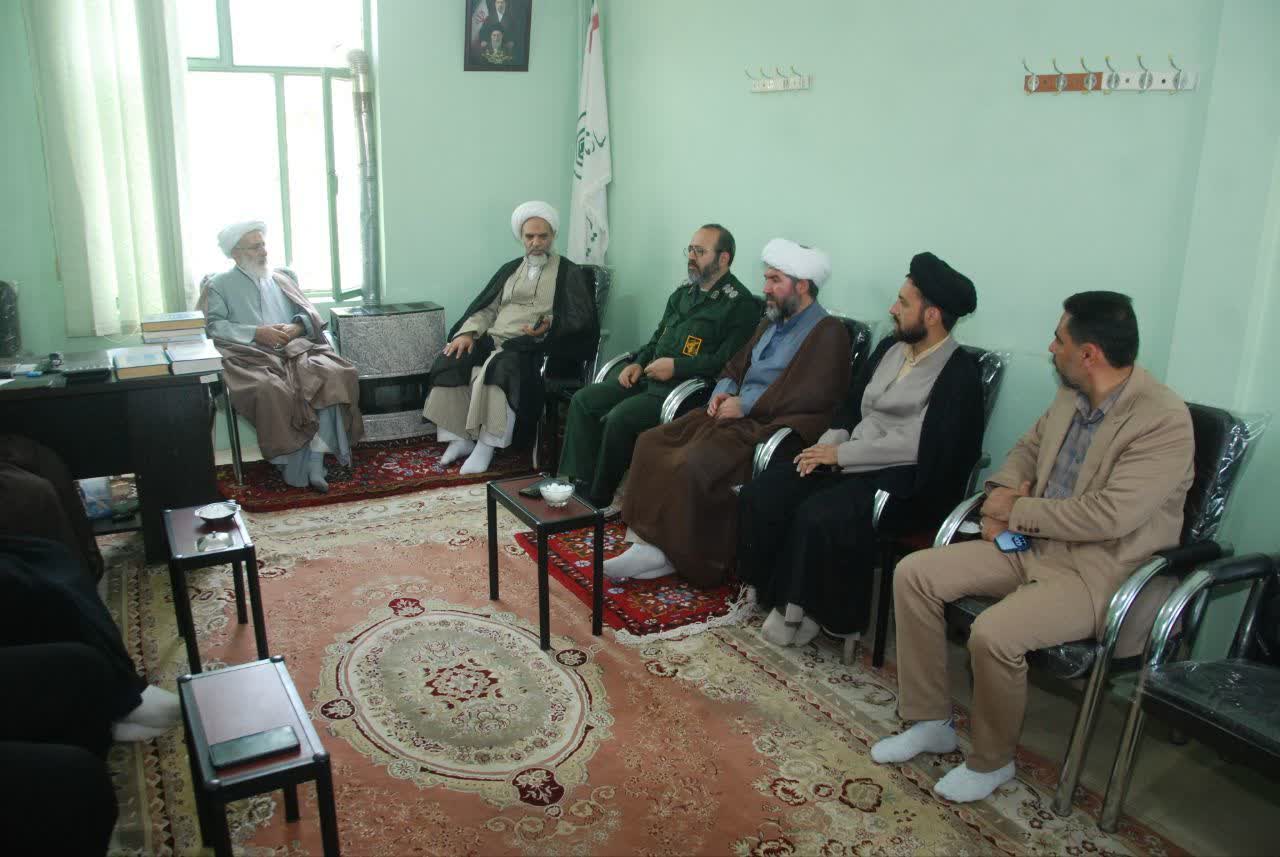 تأکید مسئولان جلفا و هادیشهر بر نگهداری و تجهیز نمازخانههای بینراهی