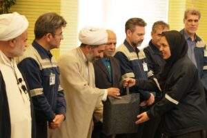 تأکید بر نقش نماز در ارتقای معنویت و بهره‌وری در محیط کار پتروشیمی