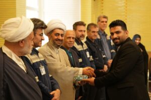 تأکید بر نقش نماز در ارتقای معنویت و بهره‌وری در محیط کار پتروشیمی