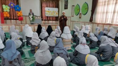 ترویج فرهنگ نماز در مدارس تیکمهداش؛ از آموزش احکام تا اقامه نماز جماعت