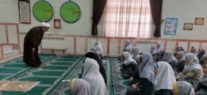 ترویج فرهنگ نماز در مدارس تیکمه‌داش؛ از آموزش احکام تا اقامه نماز جماعت