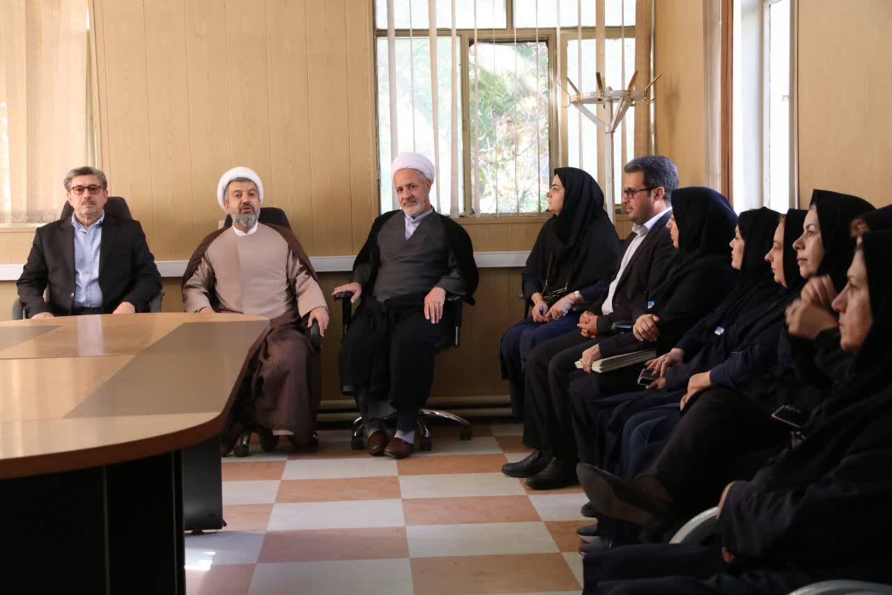 دیدار مدیر ستاد اقامه نماز زنجان با رئیس جدید مجموعه درمانی شهید بهشتی