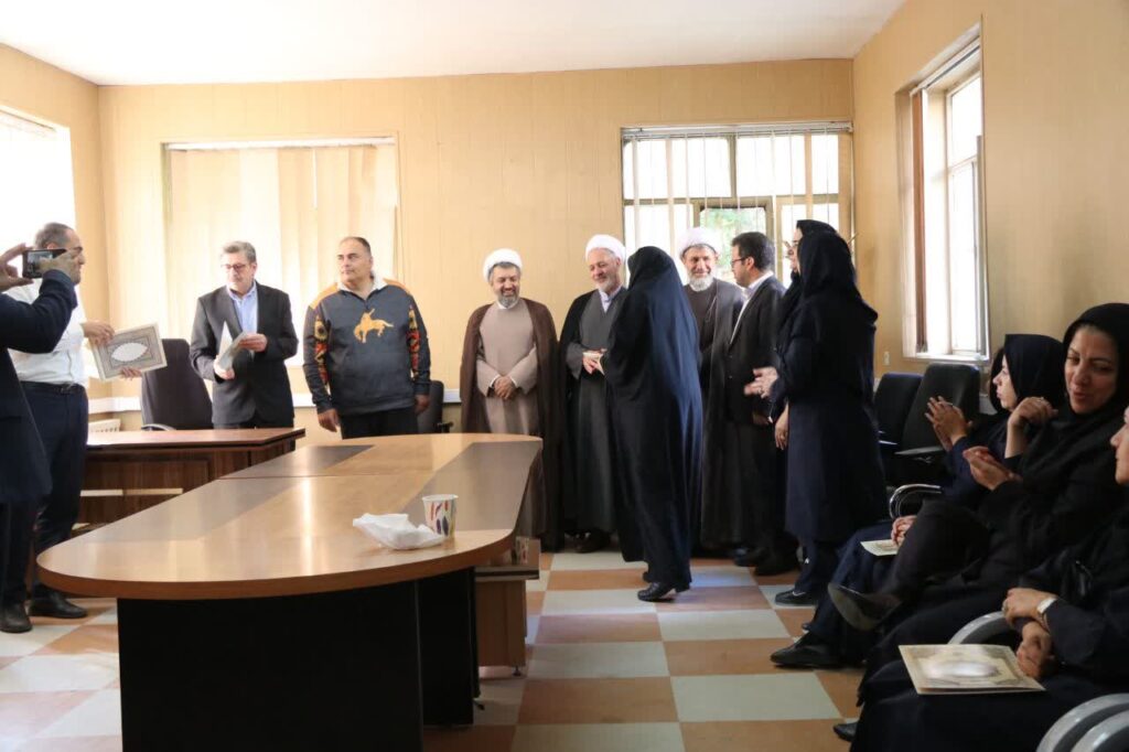 دیدار مدیر ستاد اقامه نماز زنجان با رئیس جدید مجموعه درمانی شهید بهشتی