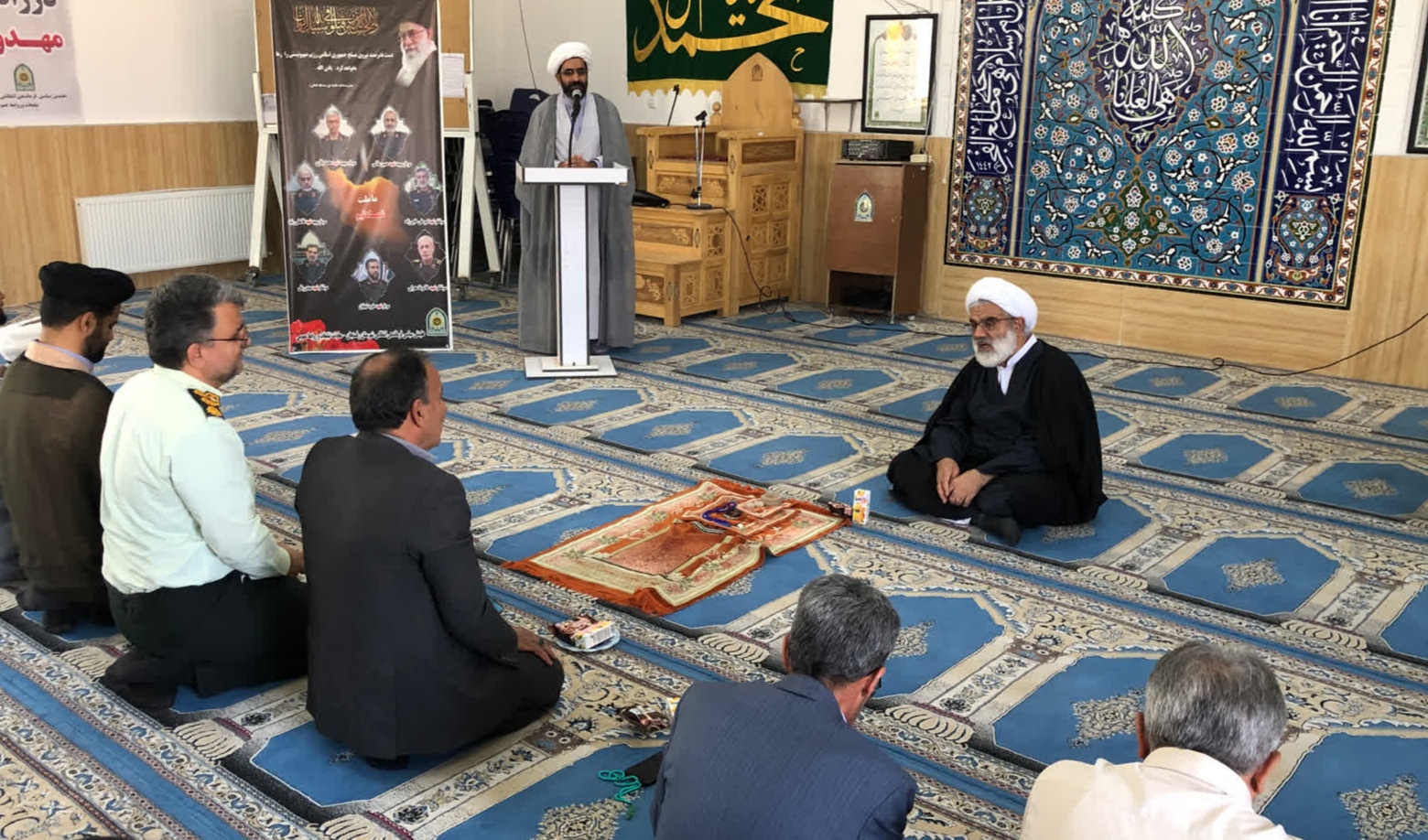 اقامه نماز وحدت بخش ادارات رفسنجان در مقر فرماندهی انتظامی شهرستان
