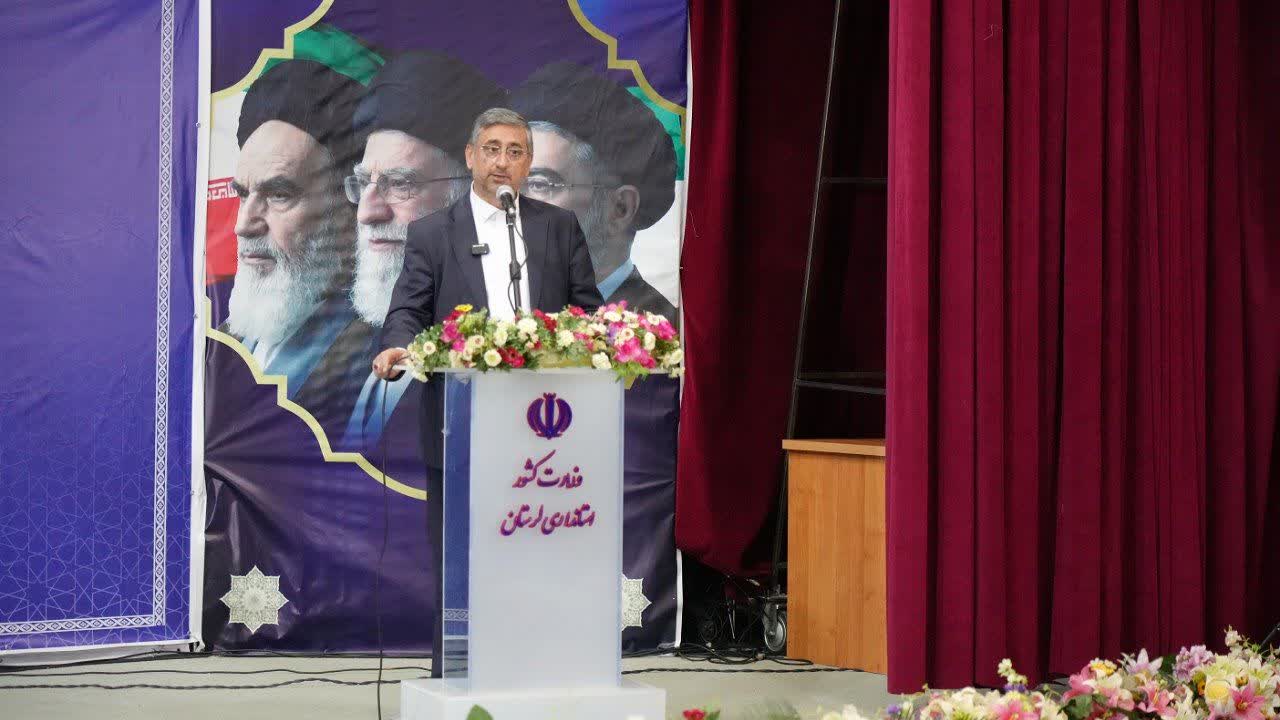 سید سعید شاهرخی استاندار لرستان در جلسه شورای اداری استان