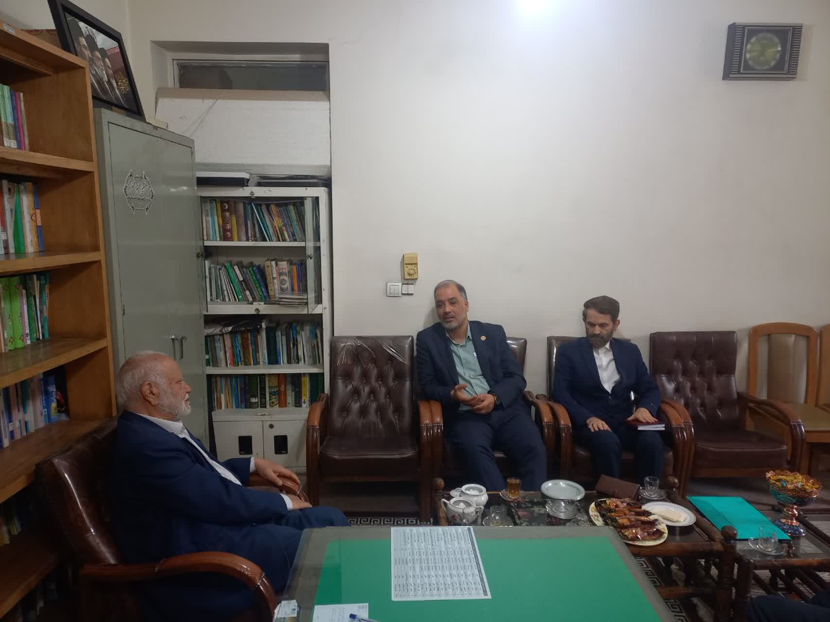 تقویت فرهنگ نماز در دانشگاه علوم پزشکی جندی شاپور اهواز بررسی شد