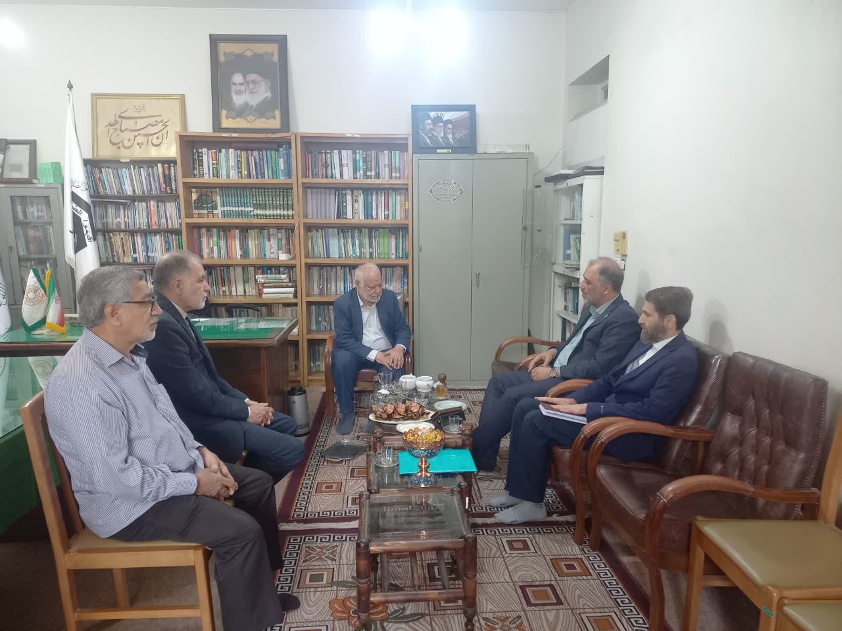 تقویت فرهنگ نماز در دانشگاه علوم پزشکی جندی شاپور اهواز بررسی شد