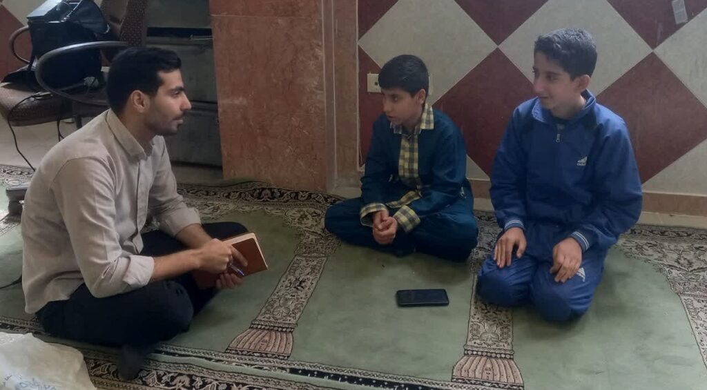 نماز؛ محور فعالیتهای فرهنگی دبیرستان شهید مدرس شهرکرد