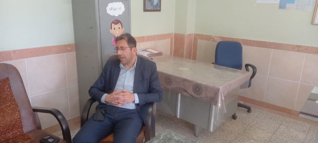 نماز؛ محور فعالیتهای فرهنگی دبیرستان شهید مدرس شهرکرد