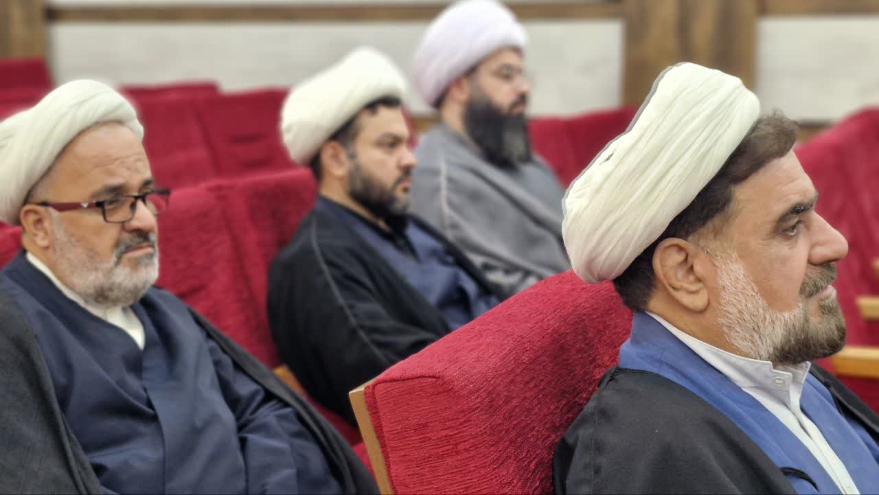 مساجد کانون امیدآفرینی و گرهگشایی از مسائل مردم شوند