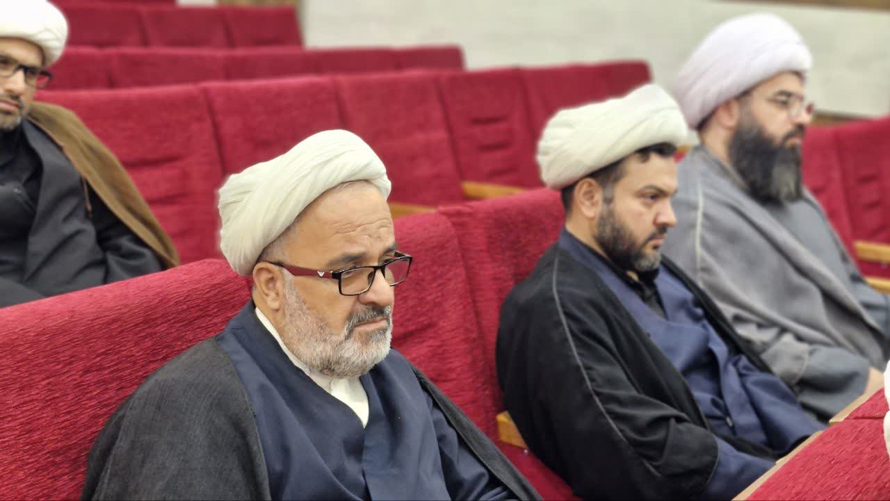 مساجد کانون امیدآفرینی و گرهگشایی از مسائل مردم شوند