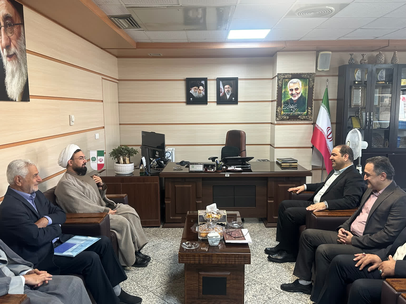 جلسه شورای اقامه نماز اداره کل امور مالیاتی استان سمنان برگزار شد