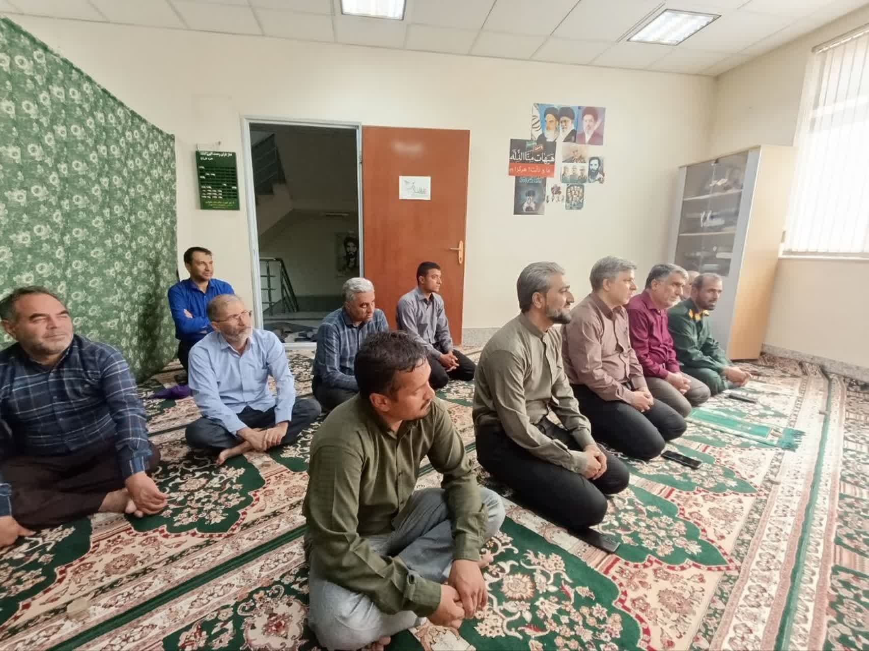 نشست هماندیشی نمازویژه کارکنان اداره کل مکانیک و خاک خراسان جنوبی برگزار شد