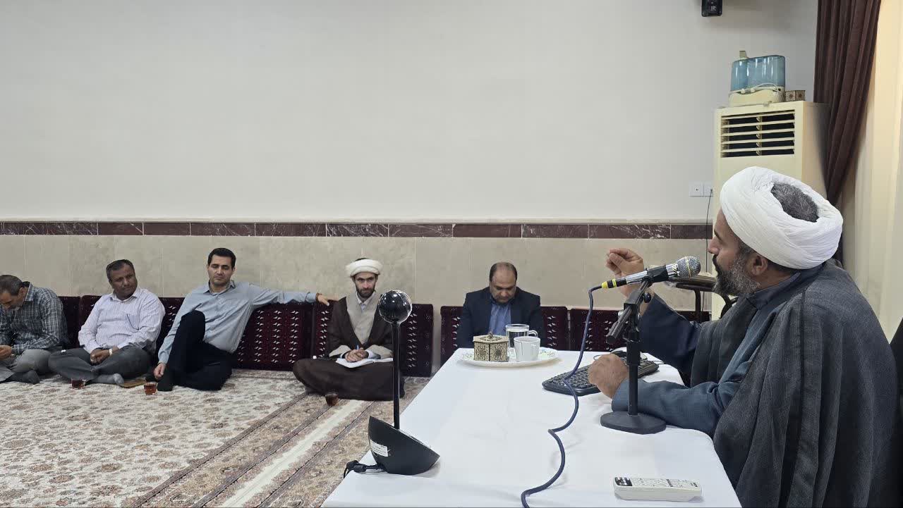 نشست تخصصی نماز ویژه کارشناسان گروه جهادی ادارهکل منابع طبیعی خراسان جنوبی برگزار شد