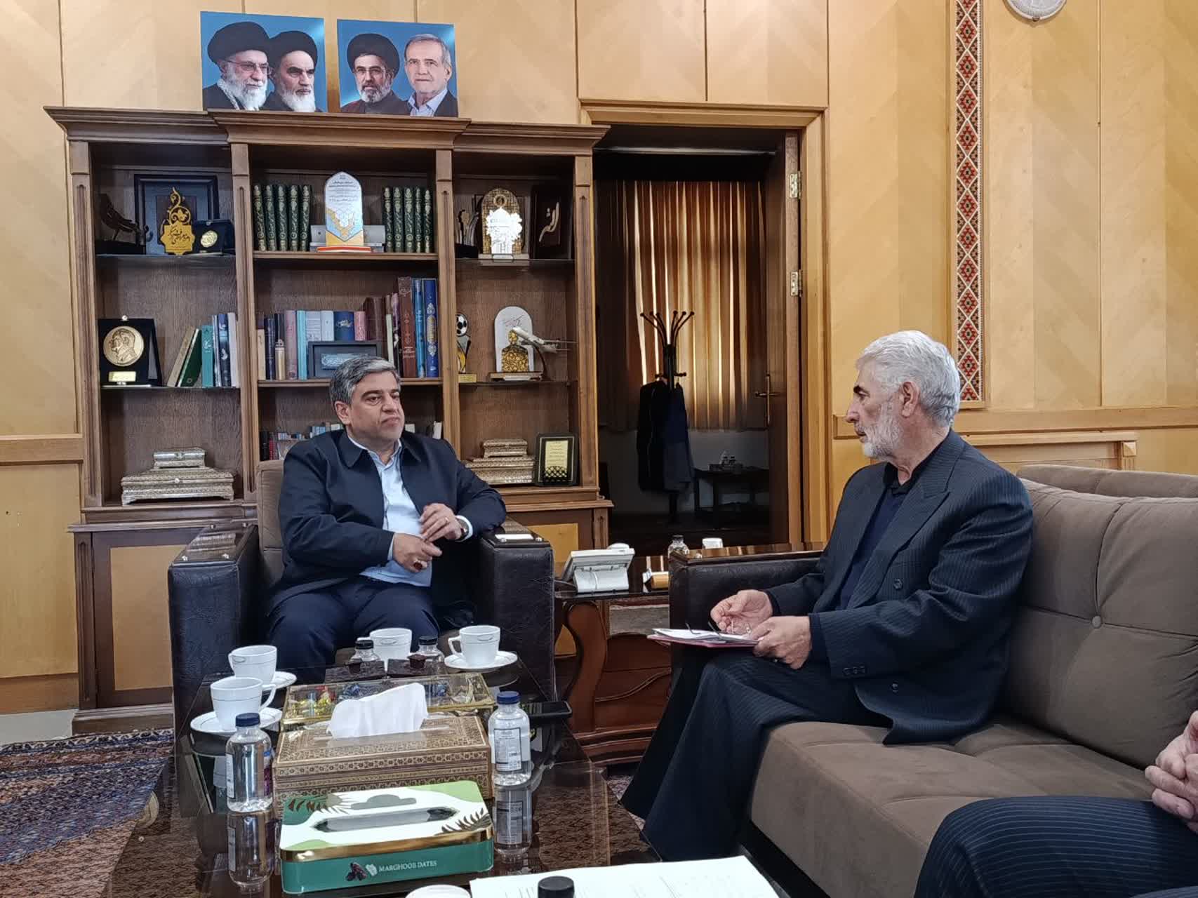 دیدار مدیر ستاد اقامه نماز با استاندار اردبیل